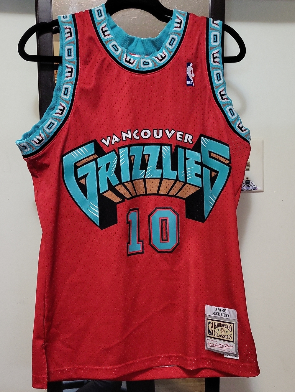 Mitchell & Ness Vancouver Grizzlies Red & Teal #10 Retro Jersey
